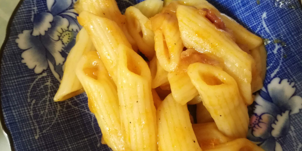 健康三彩の副菜 マカロニトマトソース