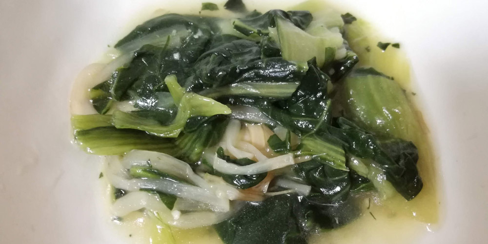 健康三彩の副菜 チンゲン菜とアサリの炒め煮