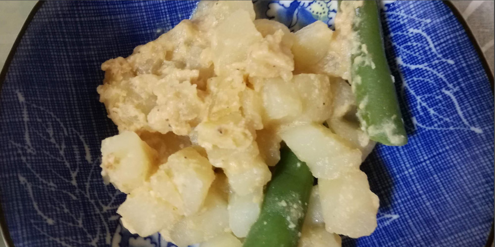 健康三彩の副菜 じゃがいもの胡麻和え