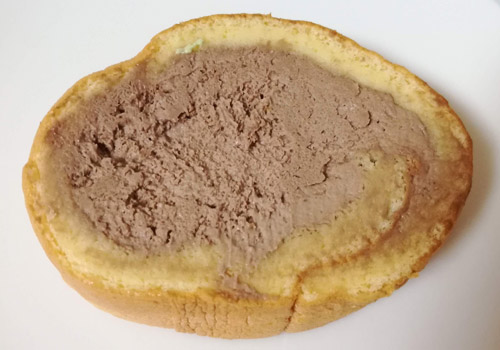 noshのロールケーキ、チョコレート味