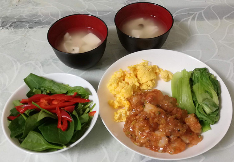 辛くない!ふわふわたまごのエビチリ他