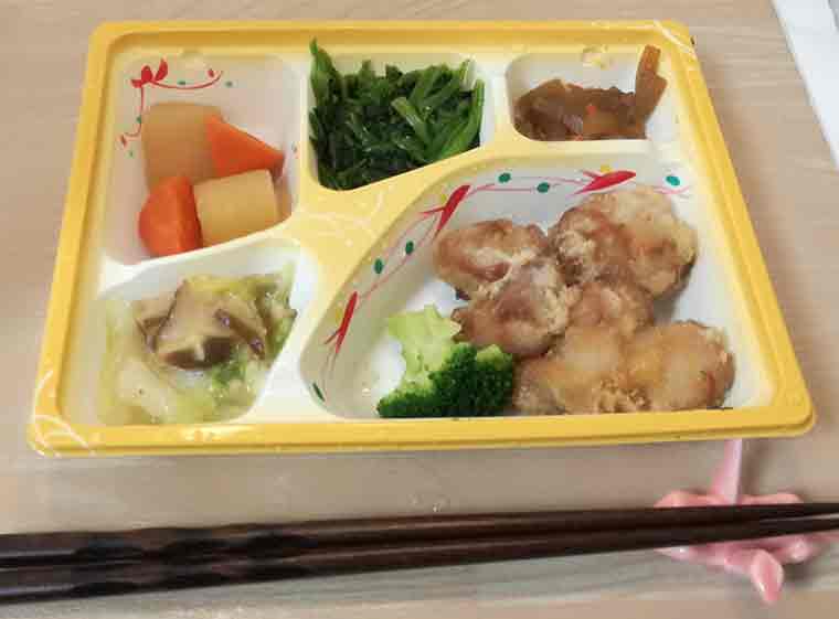 ニチレイフーズdirectのニチレイフーズダイレクトの鶏の唐揚げ弁当
